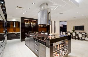 Big house with impressive kitchen