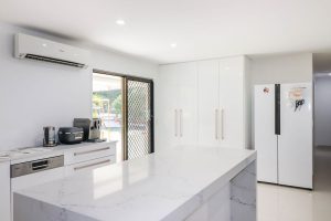 2PAC White kitchen designed and installed by Cuisine Kitchens
